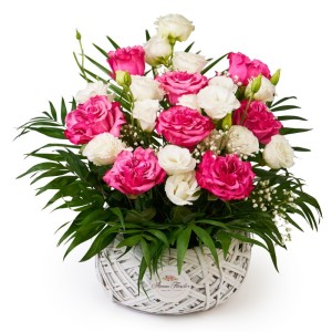 Cuib Floral cu Trandafiri Roz